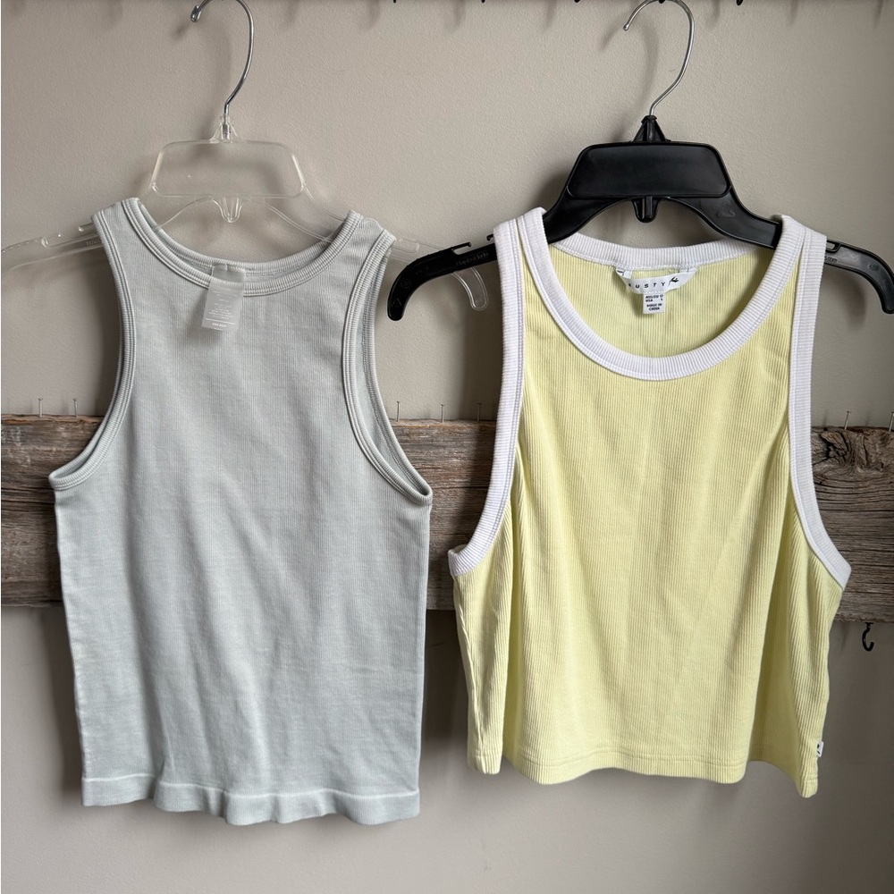 Crop top bundle (Large and One size)
